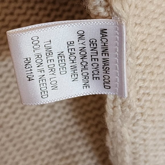 Kim Roger's Beige Cable Knit Sweater 2 Button Front Closure. Women's Size L - Picture 5 of 10